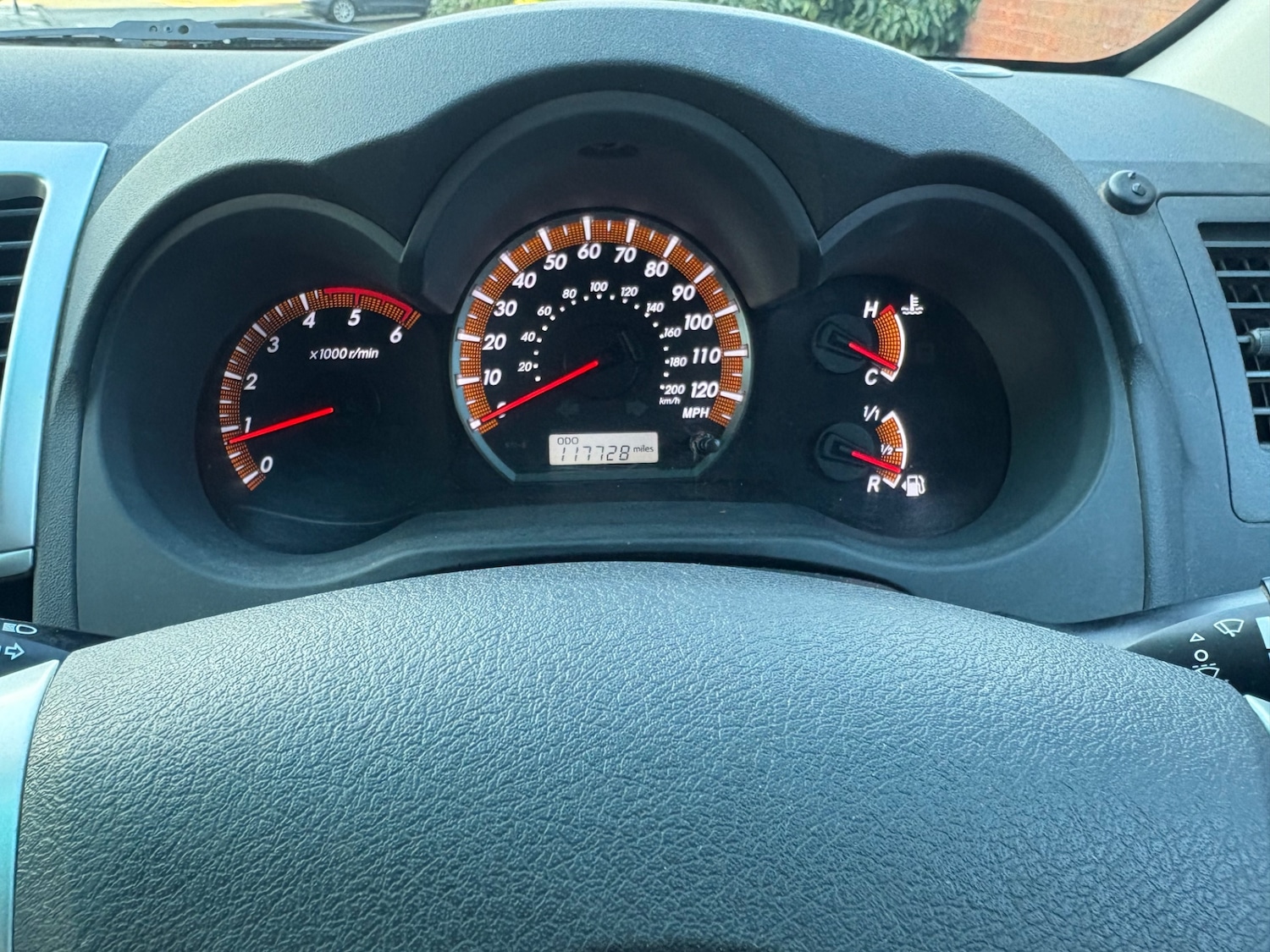 Used Toyota Hilux 2012 for sale - 77223349: Photo 17