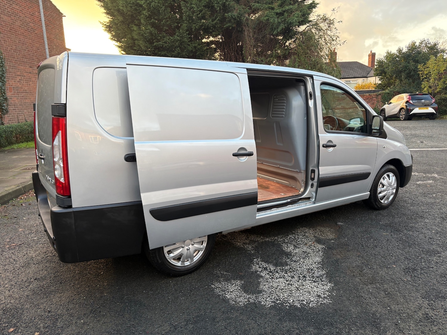 Used Citroen Dispatch 2016 for sale - 76555556: Photo 12