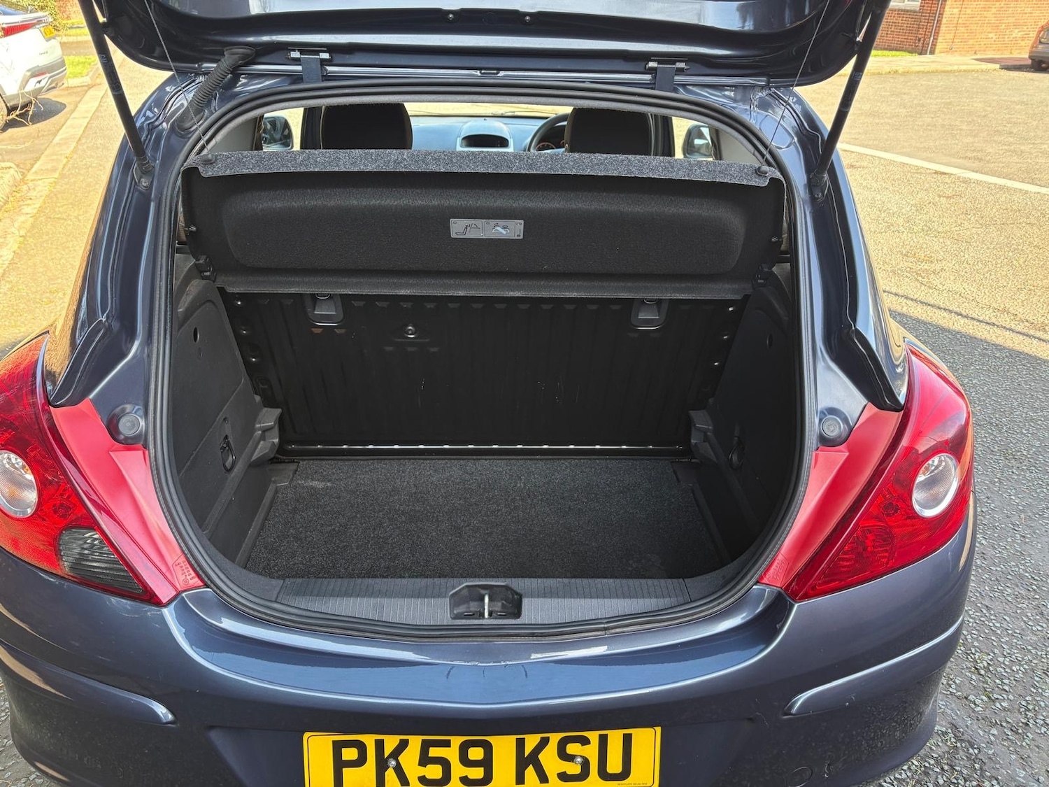 Used Vauxhall Corsa 2009 for sale - 77888572: Photo 11