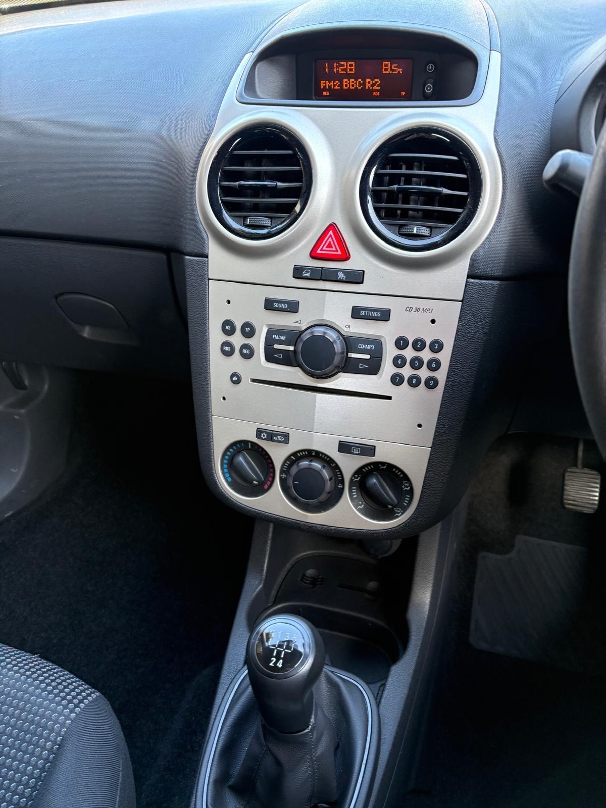 Used Vauxhall Corsa 2009 for sale - 77888572: Photo 12