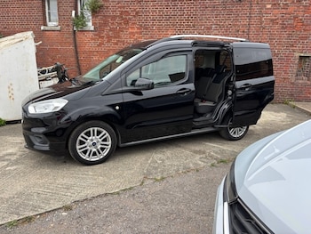 Used Ford Tourneo Courier 2020 for sale - 79129403: Photo