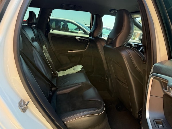 Used Volvo XC60 2015 for sale - 75134845: Photo 10