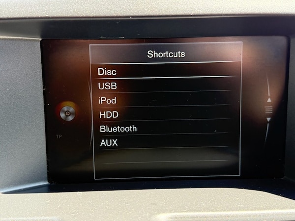 Used Volvo XC60 2015 for sale - 75134845: Photo 24