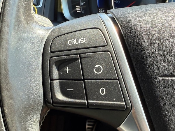 Used Volvo XC60 2015 for sale - 75134845: Photo 26