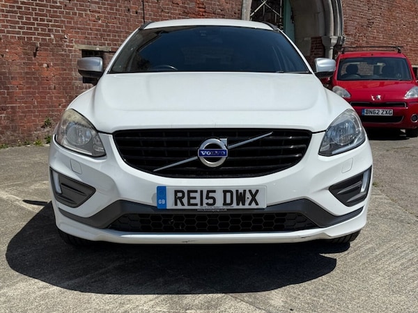 Used Volvo XC60 2015 for sale - 75134845: Photo 2