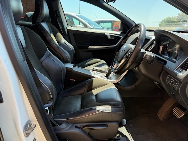 Used Volvo XC60 2015 for sale - 75134845: Photo 9
