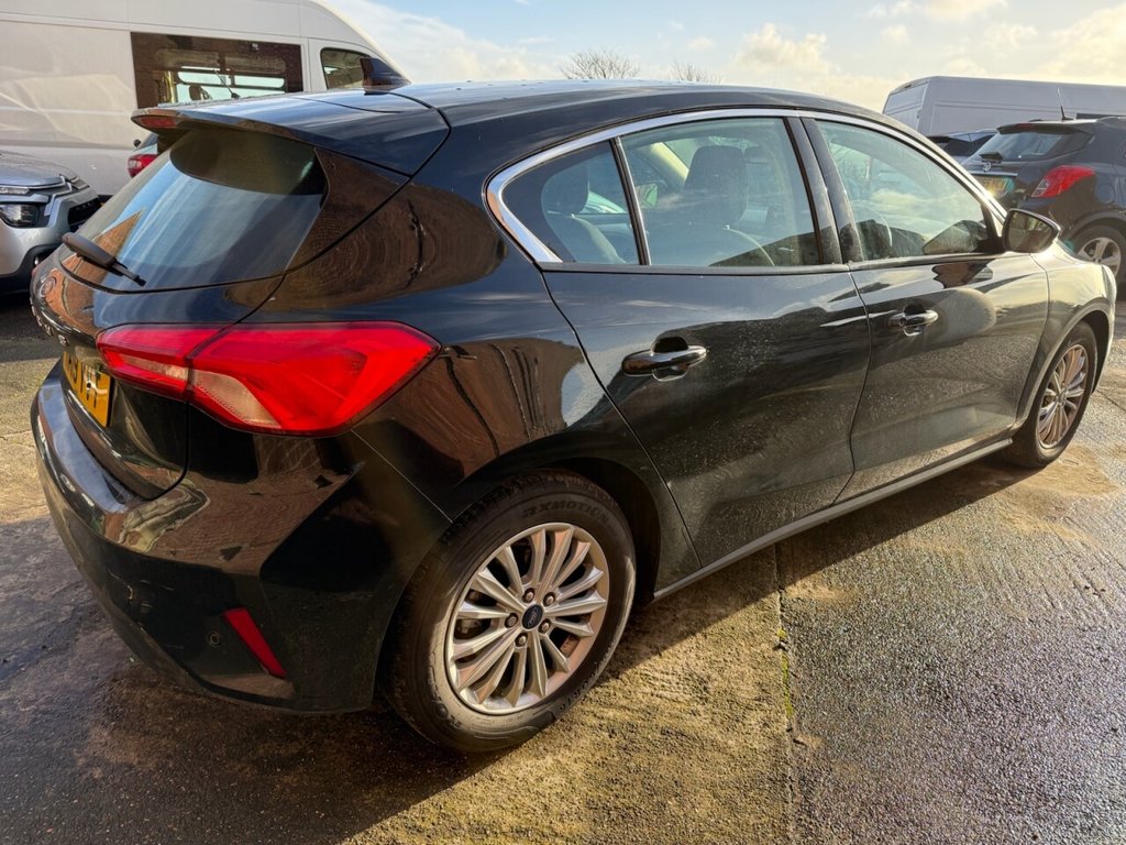 Used Ford Focus 2019 for sale - 77693371: Photo 2