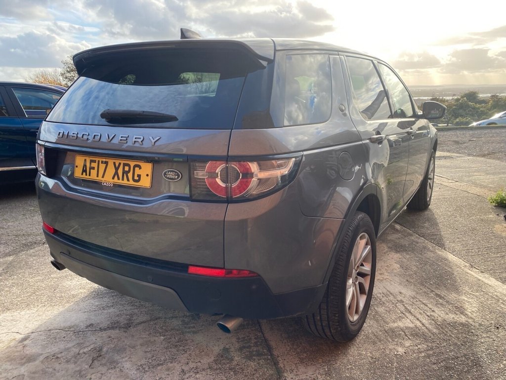 Used Land Rover Discovery Sport 2017 for sale - 76361574: Photo 3