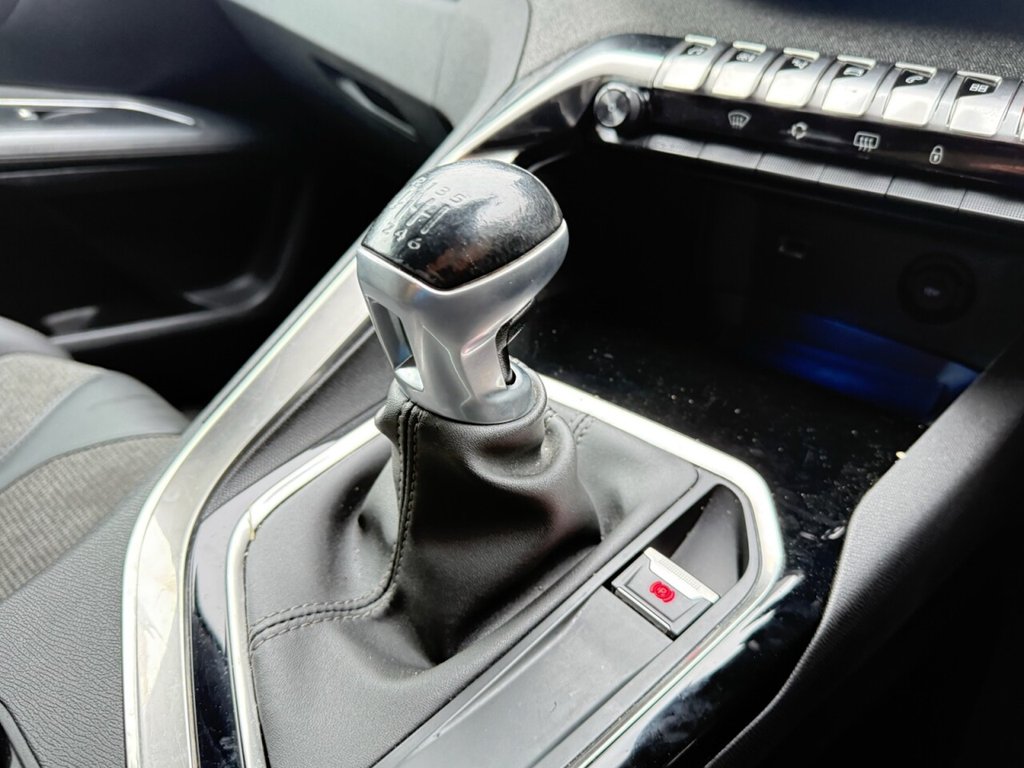 Used Peugeot 3008 2020 for sale - 77499239: Photo 17