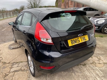 Used Ford Fiesta 2015 for sale - 77642516: Photo