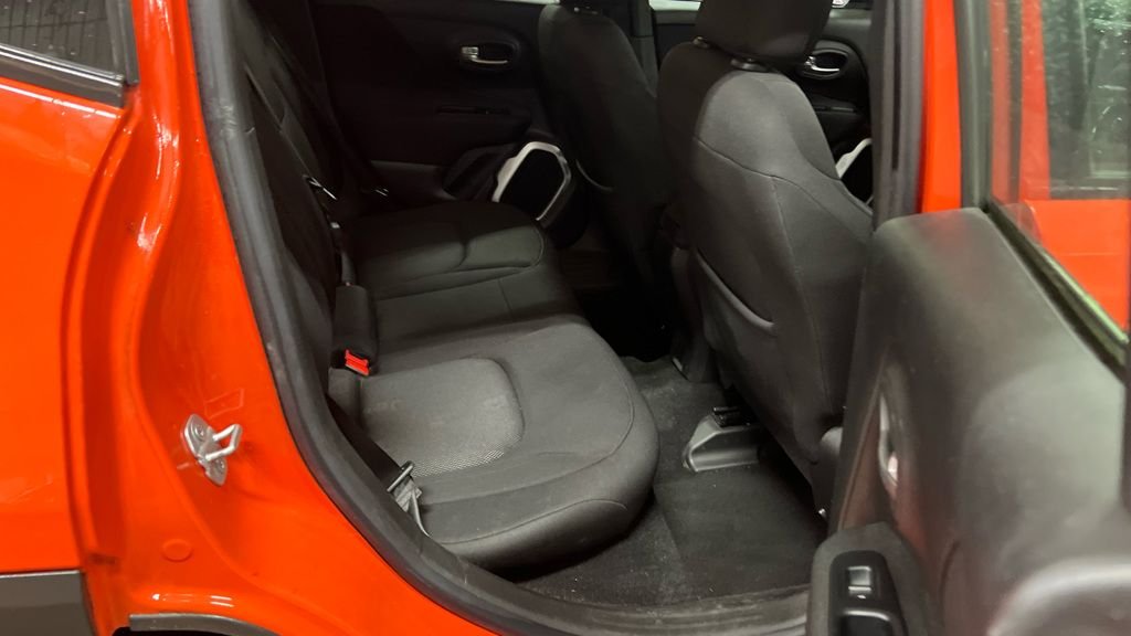 Used Jeep Renegade 2015 for sale - 77642888: Photo 8