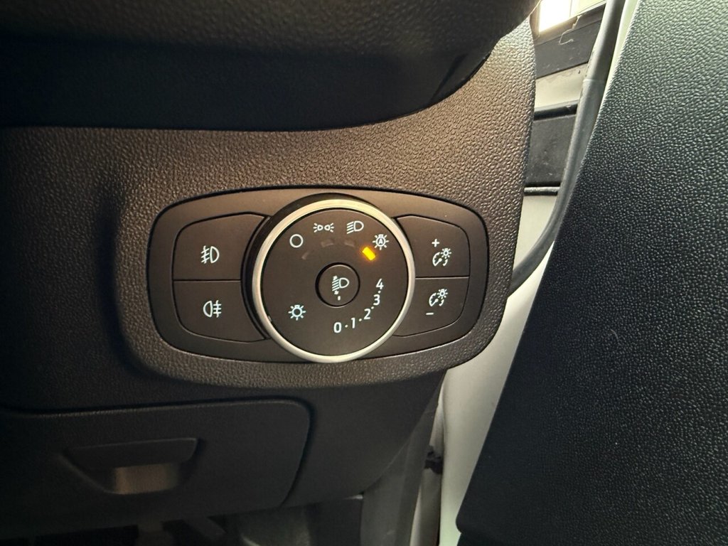 Used Ford Fiesta 2020 for sale - 76323386: Photo 25
