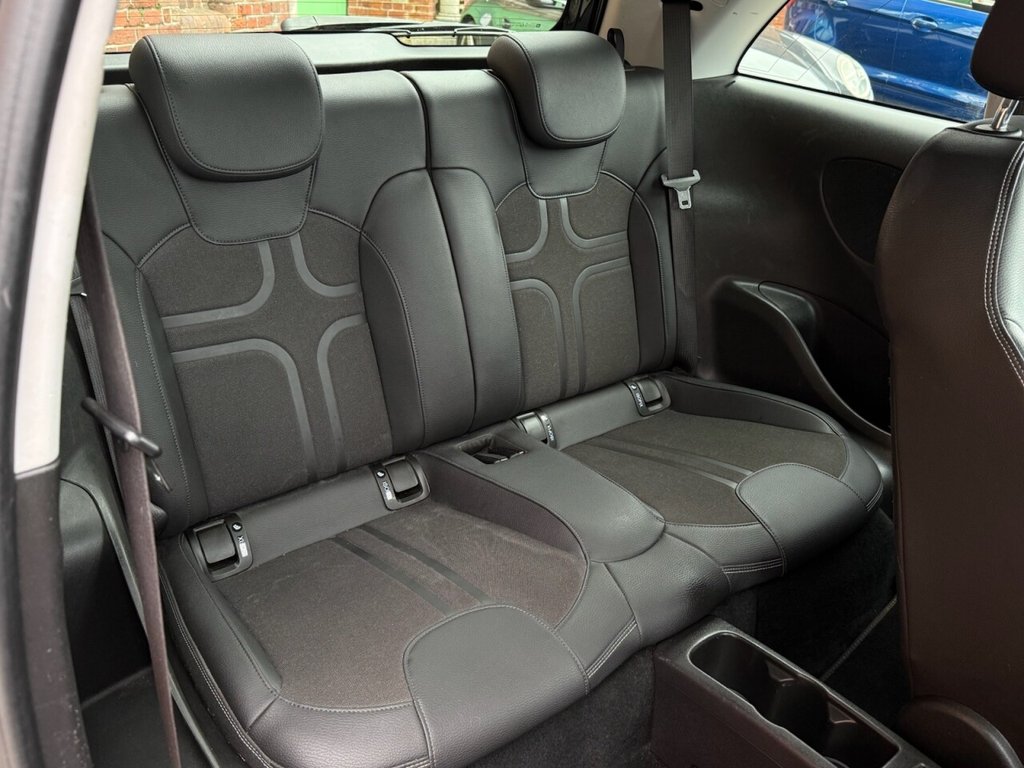 Used Vauxhall ADAM 2014 for sale - 78110976: Photo 10