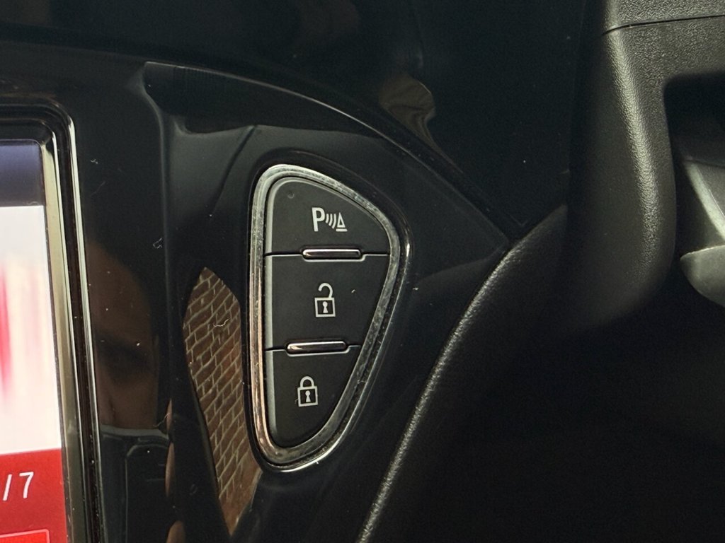 Used Vauxhall ADAM 2014 for sale - 78110976: Photo 18