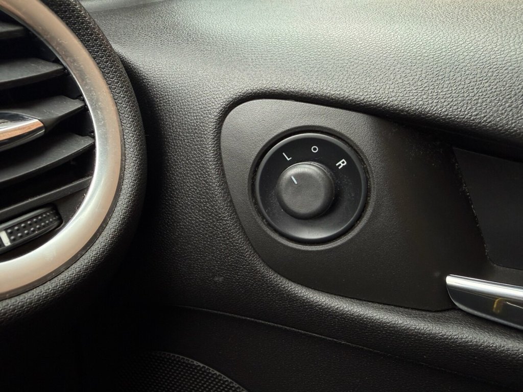 Used Vauxhall ADAM 2014 for sale - 78110976: Photo 25