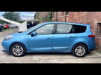 Used Renault Grand Scenic 2013 for sale - 74866463: Photo