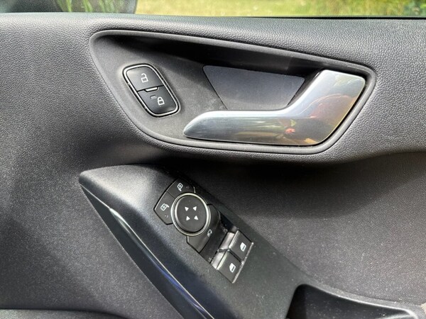 Used Ford Fiesta 2017 for sale - 74494013: Photo 28