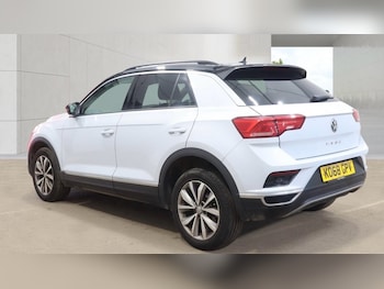 Used Volkswagen T-Roc 2018 for sale - 78515086: Photo
