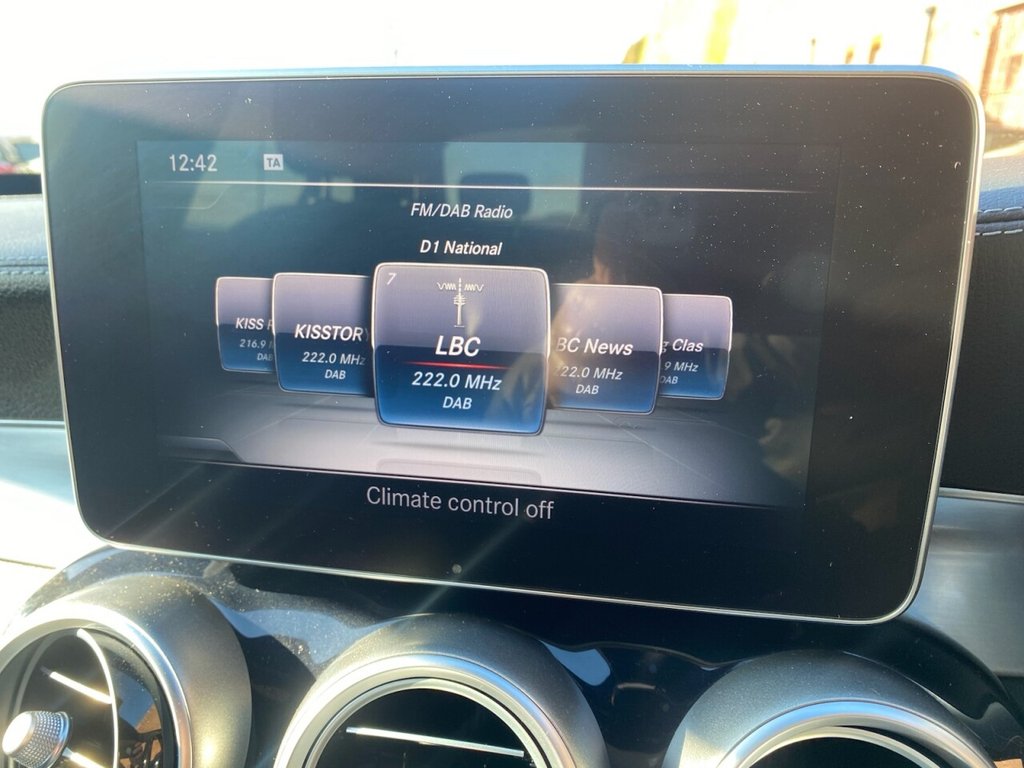 Used Mercedes-Benz C Class 2015 for sale - 76617733: Photo 13