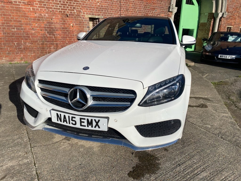 Used Mercedes-Benz C Class 2015 for sale - 76617733: Photo 2