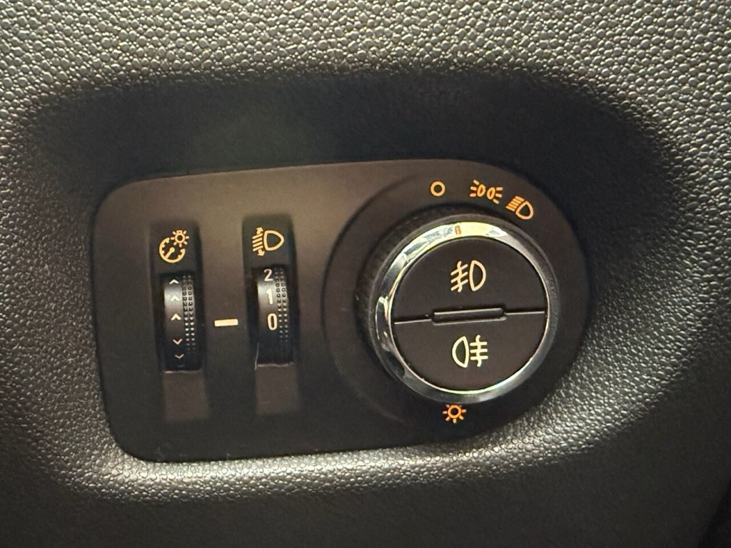 Used Vauxhall Corsa 2014 for sale - 76445740: Photo 20