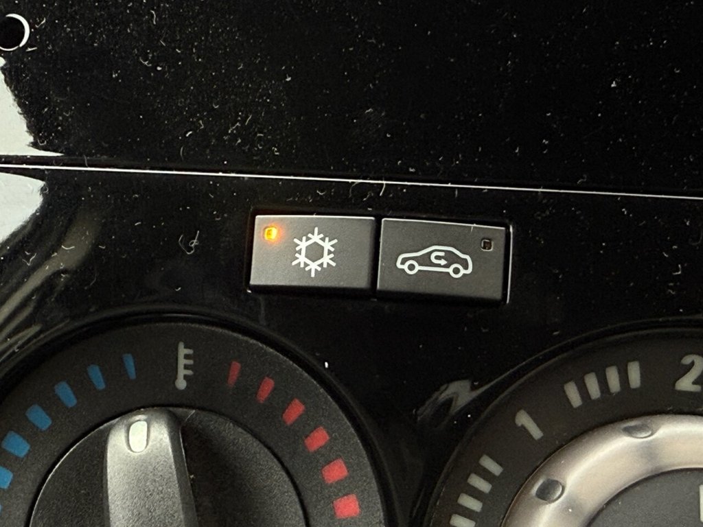 Used Vauxhall Corsa 2014 for sale - 76445740: Photo 34