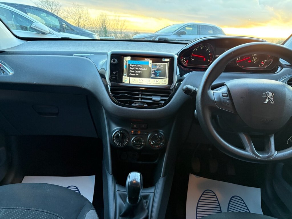 Used Peugeot 208 2014 for sale - 77089139: Photo 25