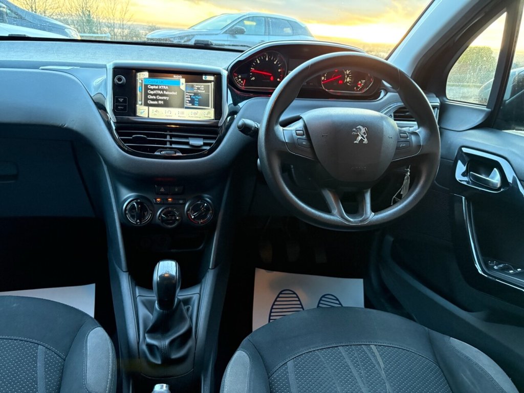 Used Peugeot 208 2014 for sale - 77089139: Photo 26