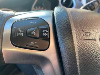 Used Ford Fiesta 2015 for sale - 74168625: Photo