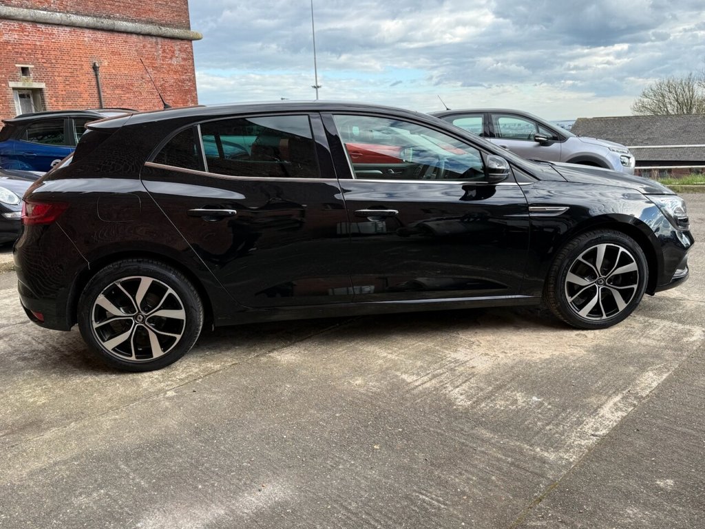 Used Renault Megane 2019 for sale - 78069310: Photo 6