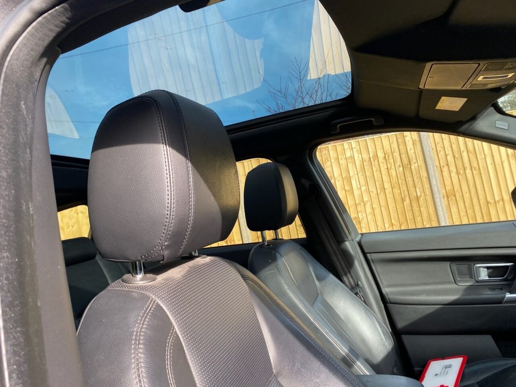 Used Land Rover Discovery Sport 2019 for sale - 77421678: Photo 4