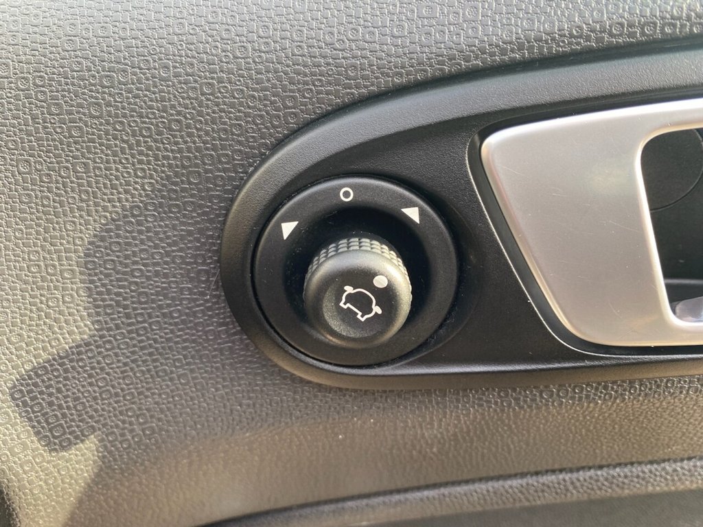Used Ford Ecosport 2016 for sale - 78145055: Photo 13