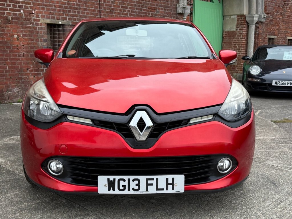 Used Renault Clio 2013 for sale - 76132501: Photo 2