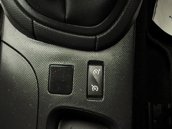 Used Renault Clio 2013 for sale - 76132501: Photo 23