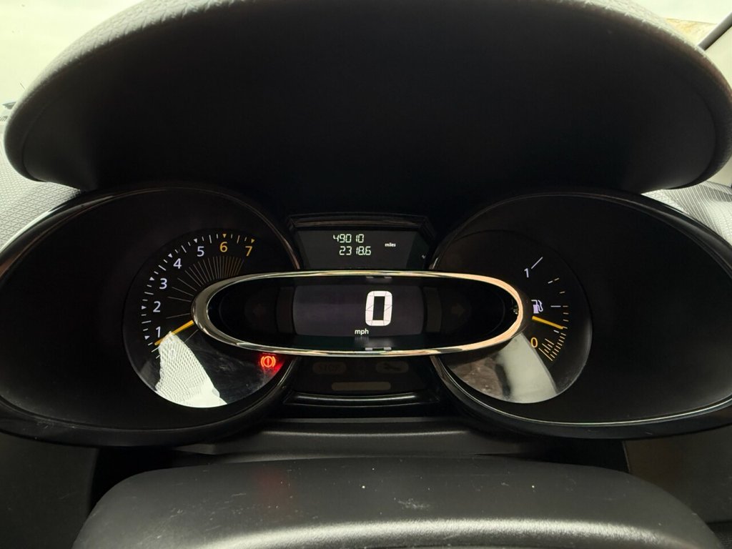 Used Renault Clio 2013 for sale - 76132501: Photo 25