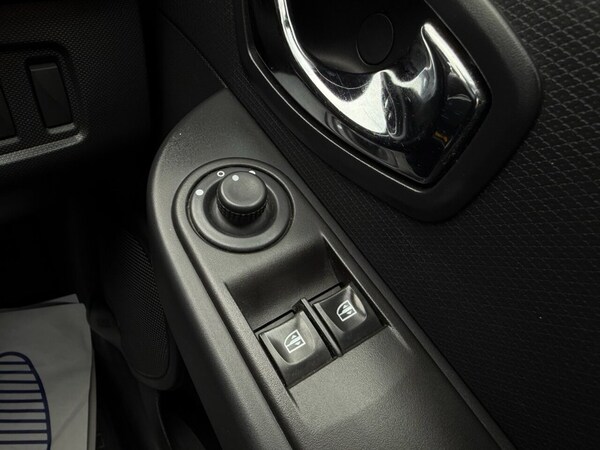 Used Renault Clio 2013 for sale - 76132501: Photo 27