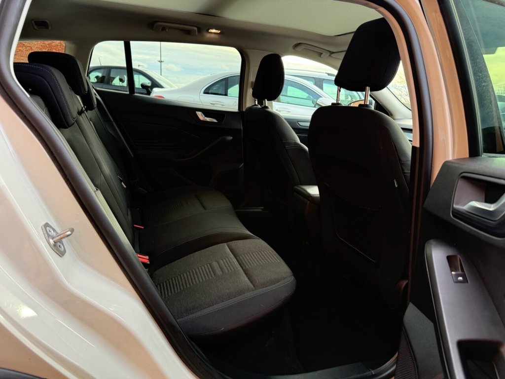 Used Ford Focus 2018 for sale - 76900832: Photo 10