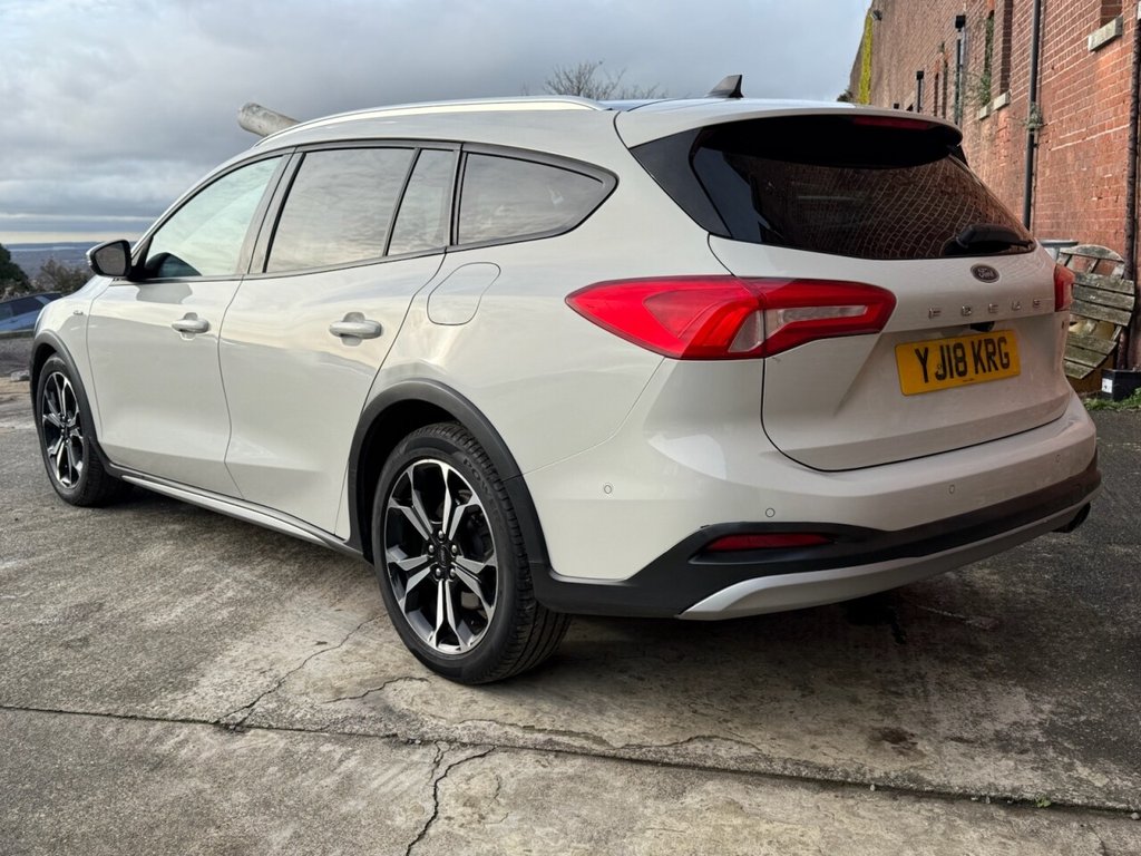 Used Ford Focus 2018 for sale - 76900832: Photo 4