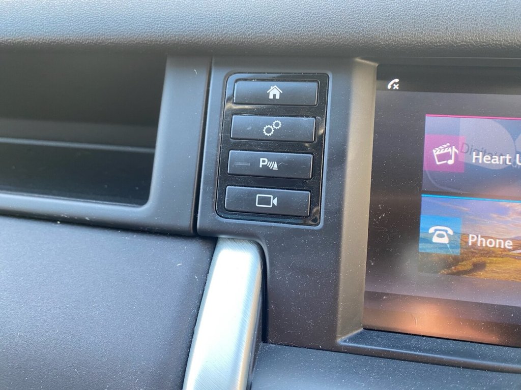 Used Land Rover Discovery Sport 2018 for sale - 76740480: Photo 15