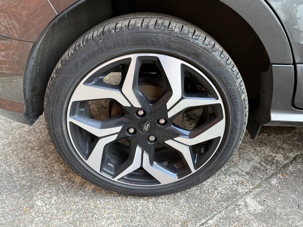Used Ford Ecosport 2019 for sale - 76223563: Photo 32