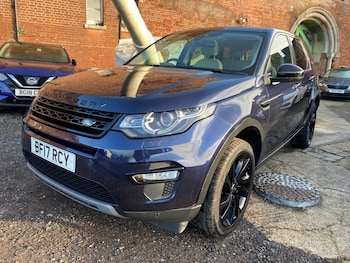 Used Land Rover Discovery Sport 2017 for sale - 78457879: Photo