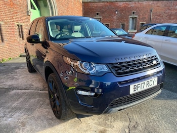 Used Land Rover Discovery Sport 2017 for sale - 78457879: Photo