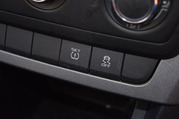 Used Skoda Yeti 2015 for sale - 74105554: Photo 17