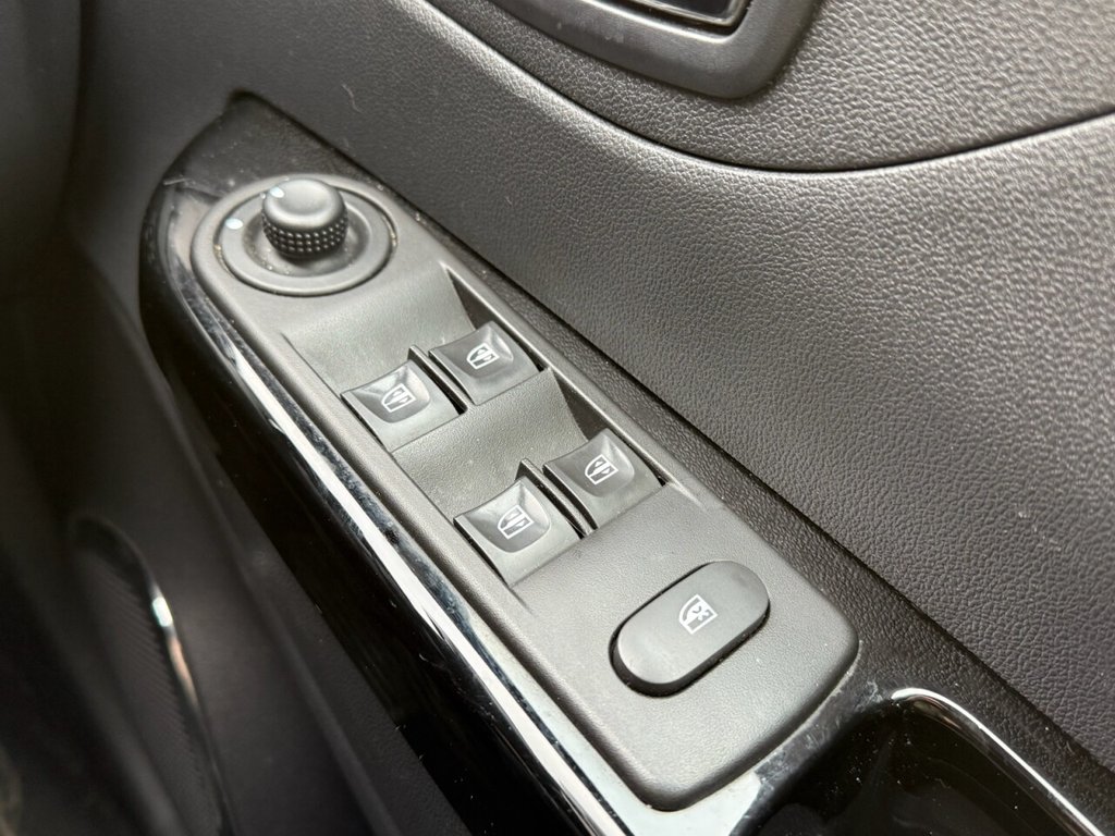 Used Renault Captur 2016 for sale - 77153418: Photo 11