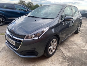 Used Peugeot 208 2016 for sale - 76048453: Photo
