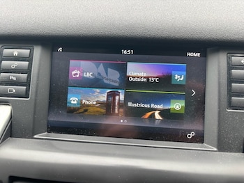 Used Land Rover Discovery Sport 2017 for sale - 78145144: Photo