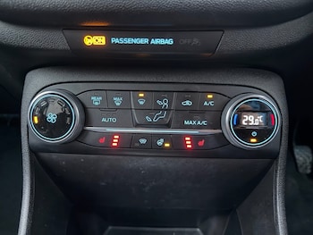 Used Ford Fiesta 2018 for sale - 77276282: Photo