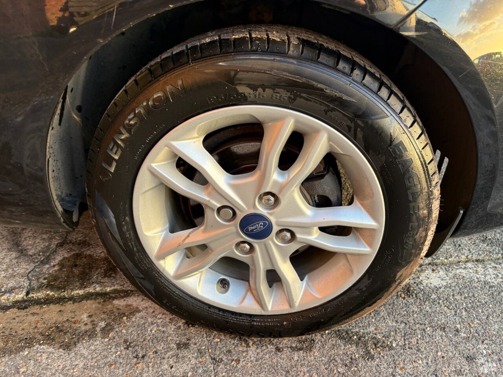 Used Ford Fiesta 2015 for sale - 76710881: Photo 16