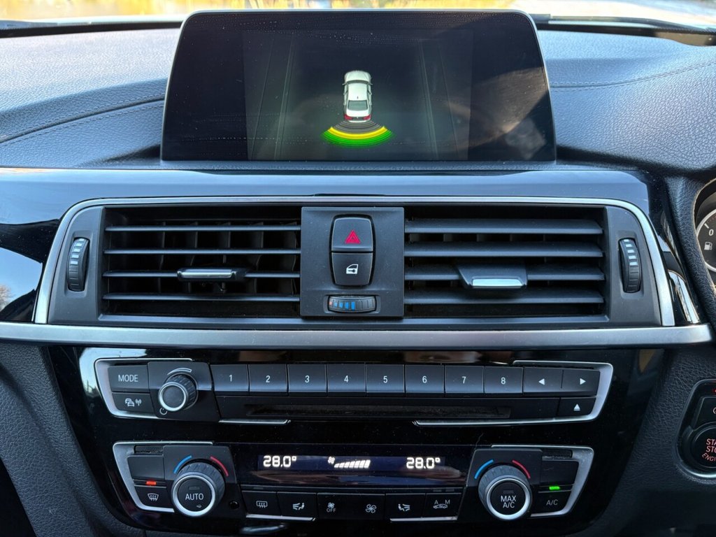 Used BMW 3 Series 2018 for sale - 77089371: Photo 9