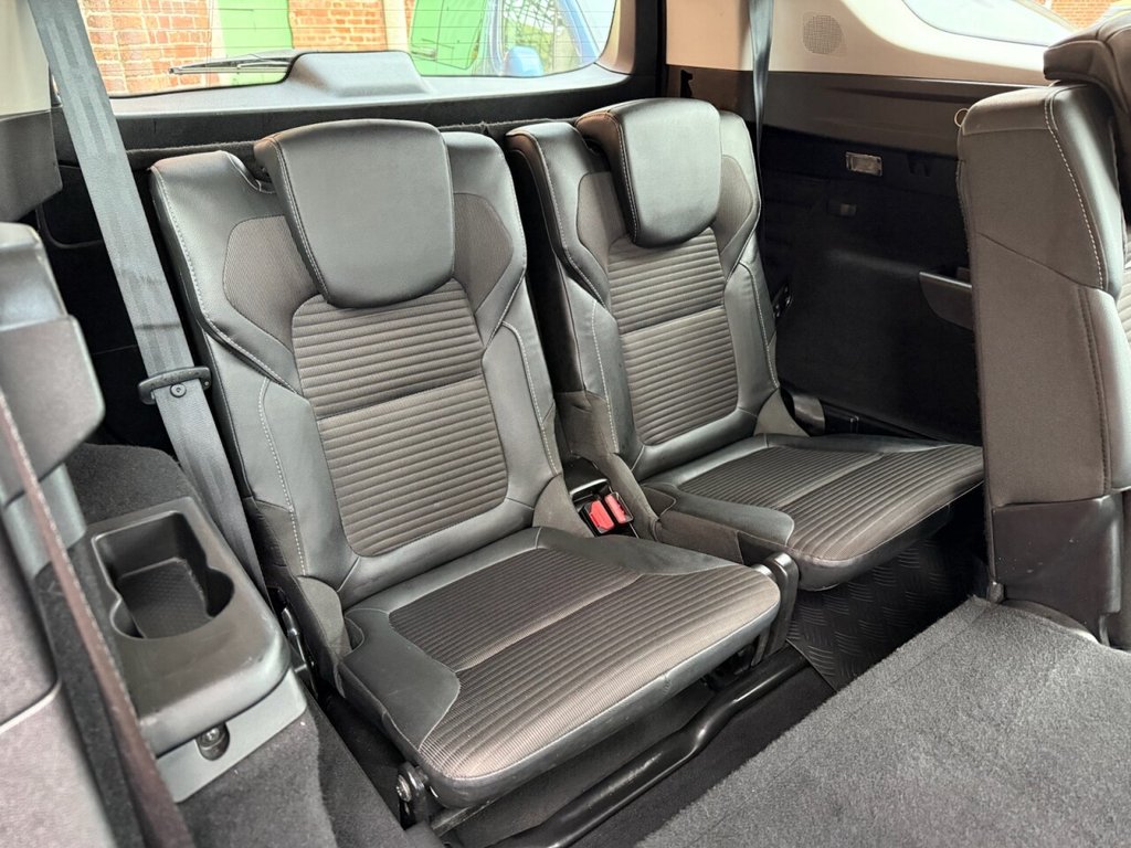 Used Renault Grand Scenic 2017 for sale - 76481838: Photo 11